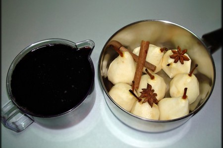 Пряное шоколадное фондю с винными грушами и миндальным печеньем "дакуаз".: шаг 3