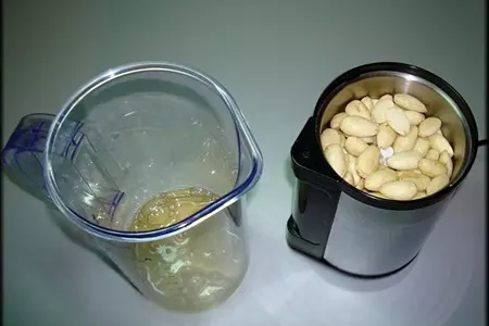 Пряное шоколадное фондю с винными грушами и миндальным печеньем "дакуаз".: шаг 5