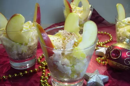 Картофельно-яблочный салат с рыбой горячего копчения: шаг 5