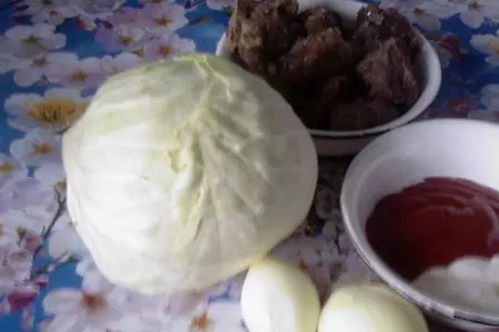 Капуста, тушёная с маслятами.: шаг 1