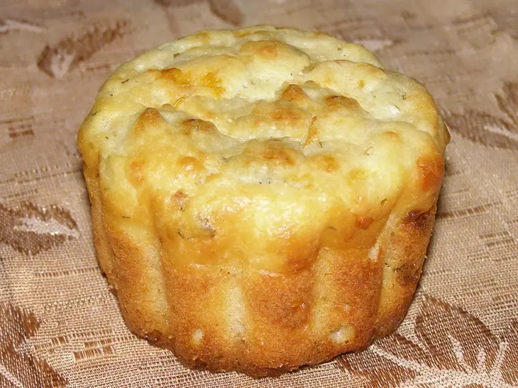 Маффины с сыром и зеленью: шаг 3