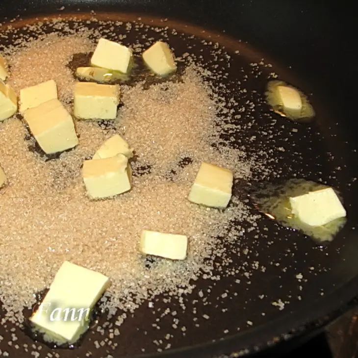 Новогодний подарок от матушки гусыни (закуска из гусиной печенки с карамелизированной грушей): шаг 6