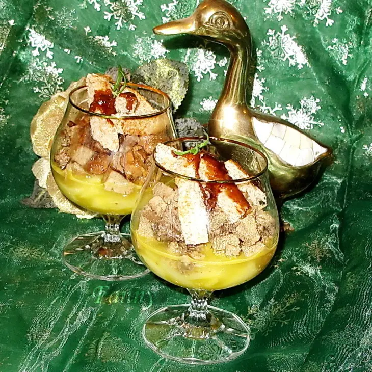 Новогодний подарок от матушки гусыни (закуска из гусиной печенки с карамелизированной грушей): шаг 8