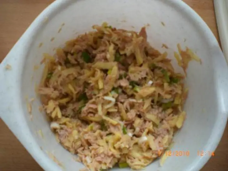 Простой рыбный пирог: шаг 2