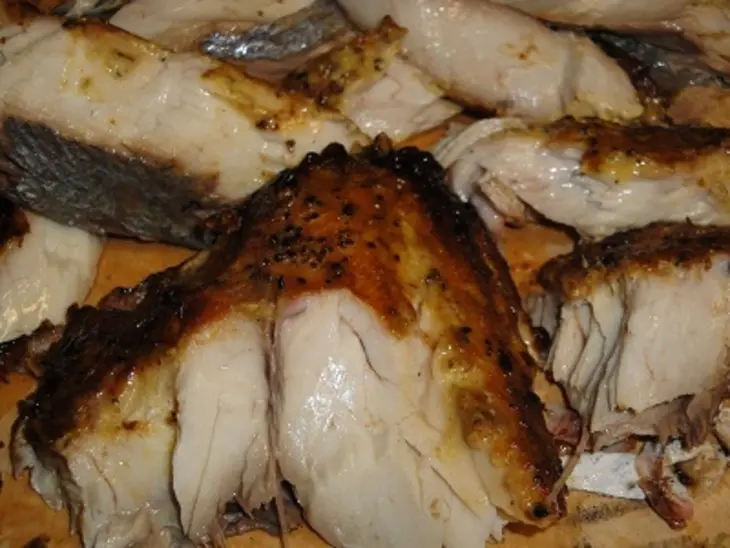 Рыба запечённая на ольховой дощечке: шаг 8