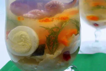 Порционный заливной судак с осьминогами. вкусное украшение праздничного стола!: шаг 6