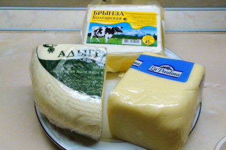Закуска в бокале «праздничное ассорти». сыр, маринованный с оливками и овощами.: шаг 2