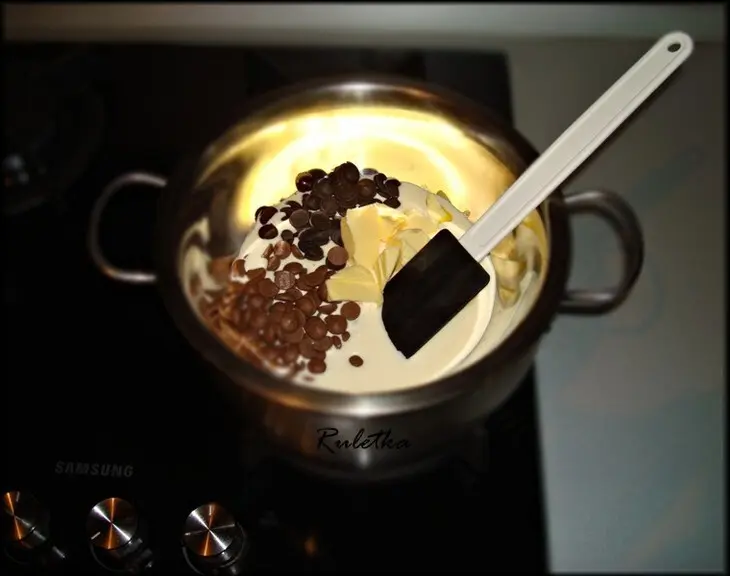 Трубочки из слоёного теста с шоколадным кремом "вкус моего детства".: шаг 3