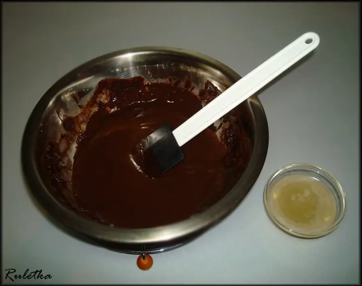 Трубочки из слоёного теста с шоколадным кремом "вкус моего детства".: шаг 4