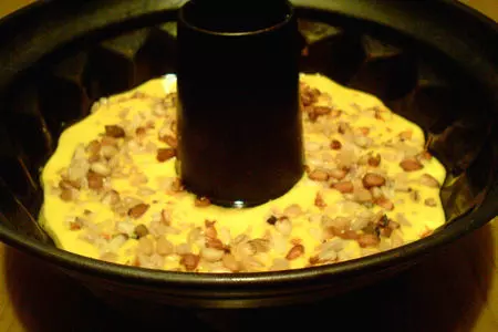 Манный кекс с куркумой и мёдом: шаг 4