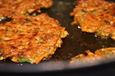 Тыквенные оладьи с орехами: шаг 10