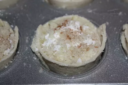 Хлебные мини-шарлотки с яблоками: шаг 7