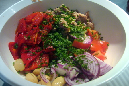 Зимний салат с тунцом и белой фасолью: шаг 3