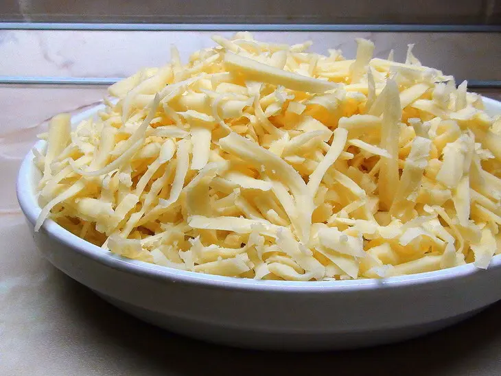 Сырное суфле с фруктами и мёдом на десерт: шаг 2