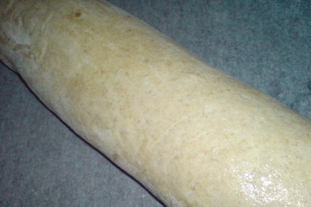 Хлеб-рулет с творожным сыром и зеленью: шаг 5