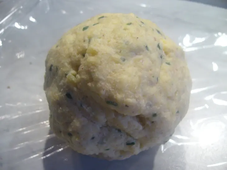 Густой перловый суп с брюссельской капустой и сырными клецками: шаг 2