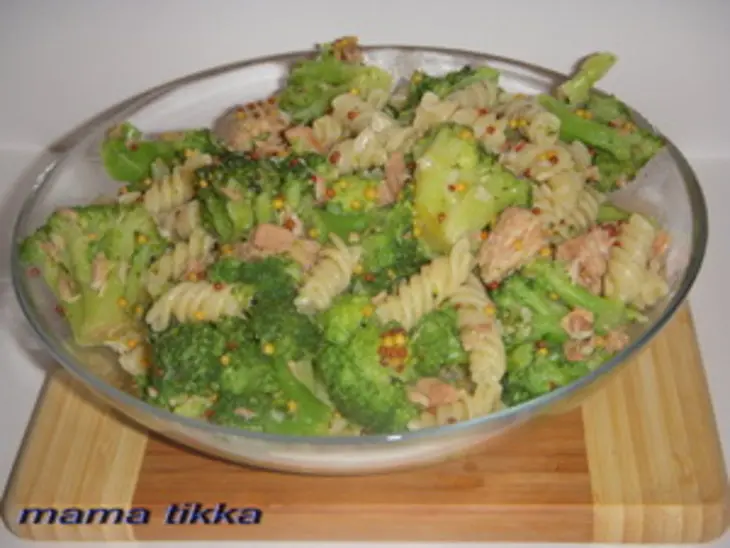 Салат  (nudelsalat)из макарон с тунцом: шаг 5