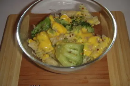 Салат  (nudelsalat)из макарон с тунцом: шаг 6