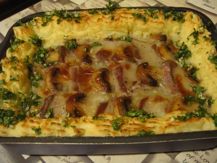 Язык запеченный с грибами и картошечкой: шаг 7