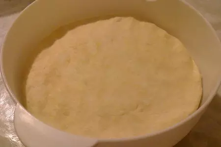 Пляцок "яблочный с белково-кисельной прослойкой и  заварным кремом": шаг 3
