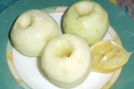 Яблоки в тесте с миндально-коричным соусом: шаг 2