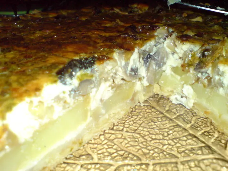 Открытый пирог с грибами и картофелем: шаг 9