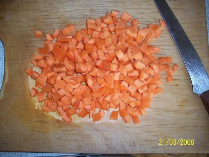 Киш с овощами и сосисками: шаг 1