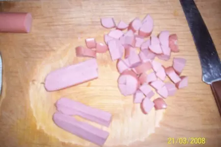Киш с овощами и сосисками: шаг 6