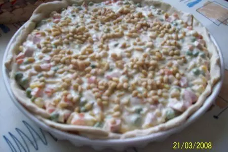 Киш с овощами и сосисками: шаг 7