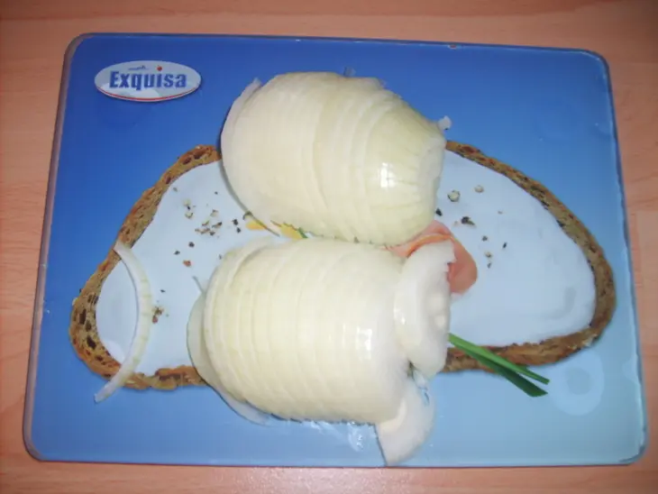 Морская капуста с морепродуктами и корейской морковью: шаг 2
