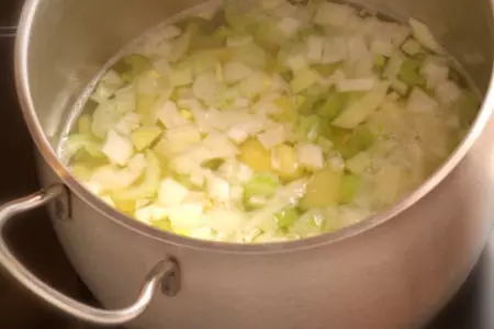 Чаудер с копченой треской: шаг 1