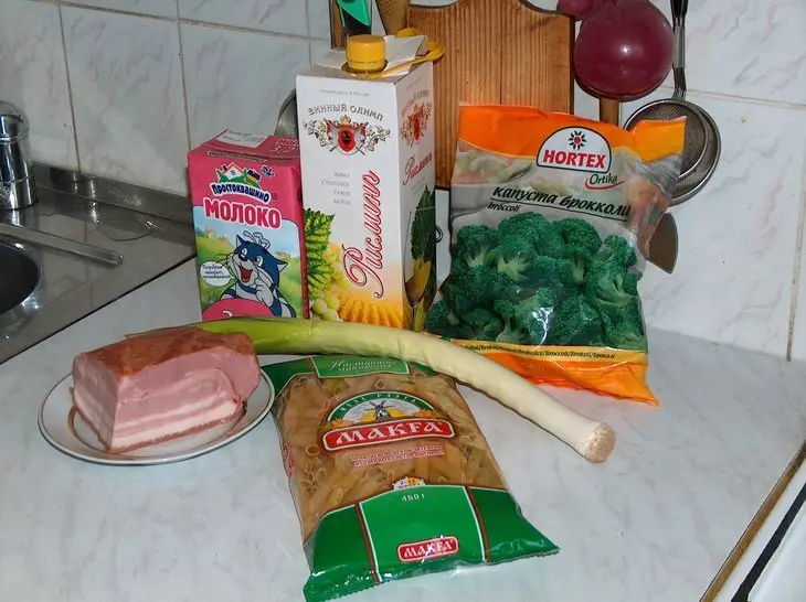 Пенне с брокколи под соусом из порея: шаг 1