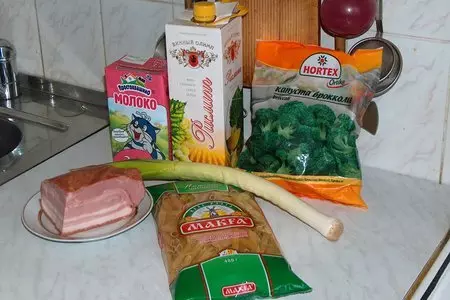 Пенне с брокколи под соусом из порея: шаг 1
