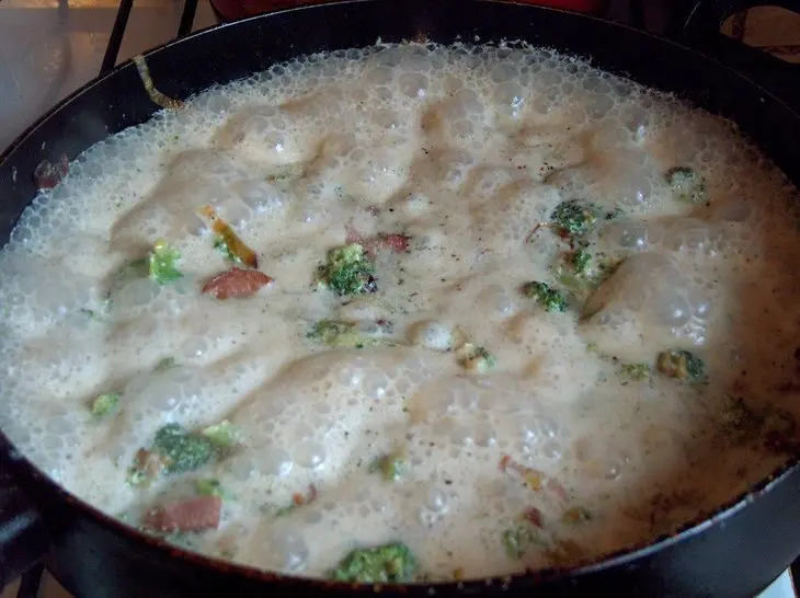 Пенне с брокколи под соусом из порея: шаг 6