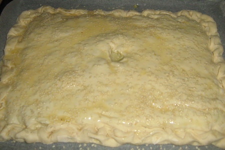 Пирог с луком-пореем  и пармезаном.: шаг 7