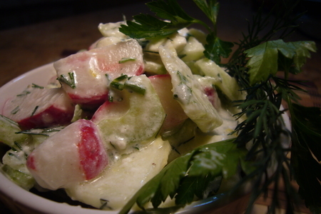 Лёгкий салатик с заправкой из брынзы.: шаг 3