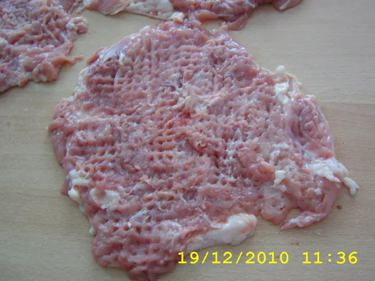 Куриные рулетики  с рисом и овощами.: шаг 3