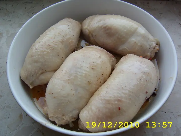 Куриные рулетики  с рисом и овощами.: шаг 6