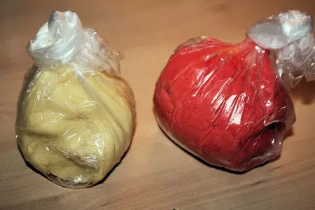 Печенье песочное «посохи» (candy cane cookies): шаг 2