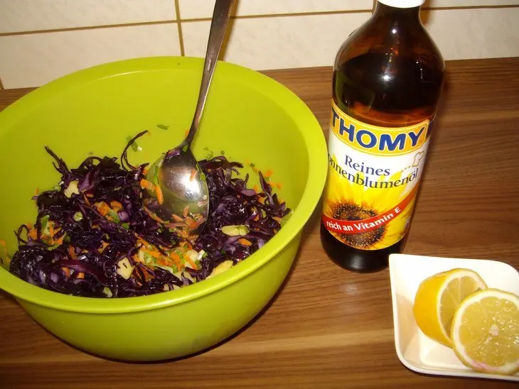 Салат из красной капусты: шаг 10