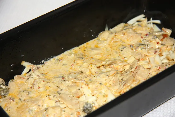 Острая лазанья с копченым сыром, шпинатом и чесноком.: шаг 7