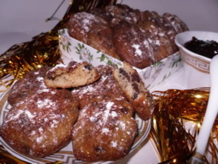 Мадленки с шоколадом и изюмом: шаг 8