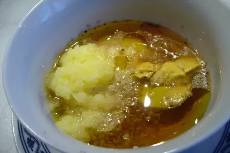 Салат с запеченными и маринованными свеклой и картошкой: шаг 6