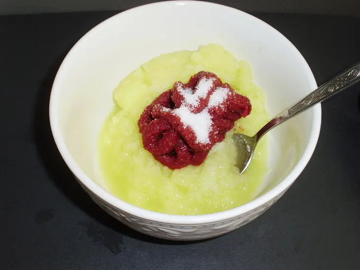 Рольмопсы с яблоками: шаг 4