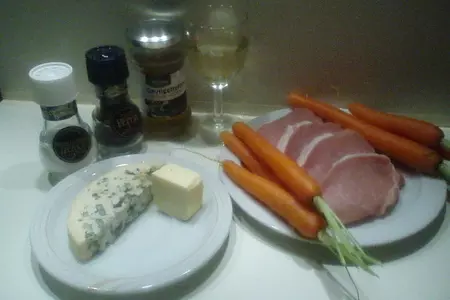 Мясные медальоны с рокфором: шаг 1