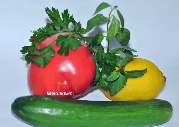 Салат из булгура с мятно-лимонной заправкой/ bulghur wheat salad with minty lemon dressing: шаг 2