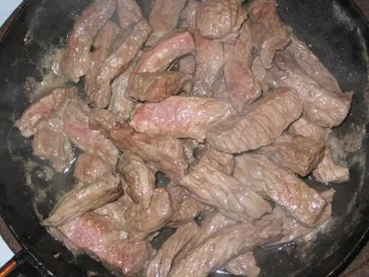 Говядина с шампиньонами: шаг 5