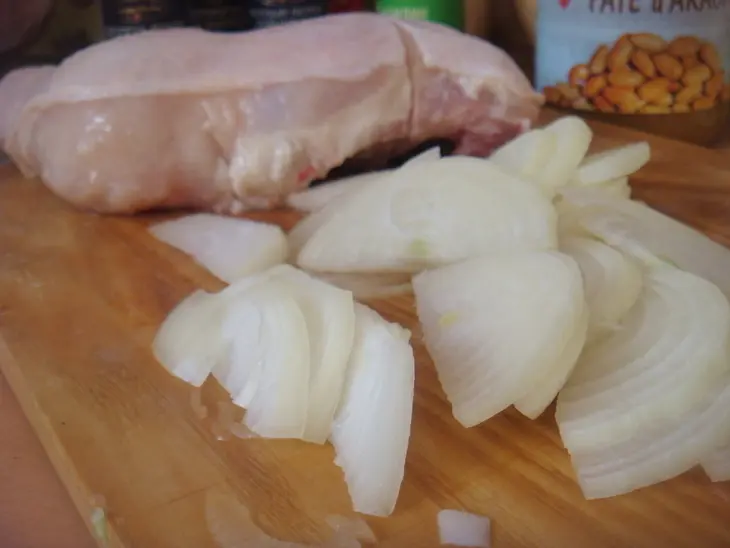 Курочка в арахисово-майонезном соусе с лимонными нотками: шаг 1