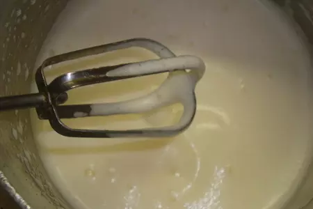 Вкусный пирог с маковой начинкой и сметанным суфле: шаг 4