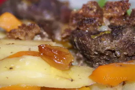 Жаркое из говядины с изюмом и пикантными сухариками: шаг 7